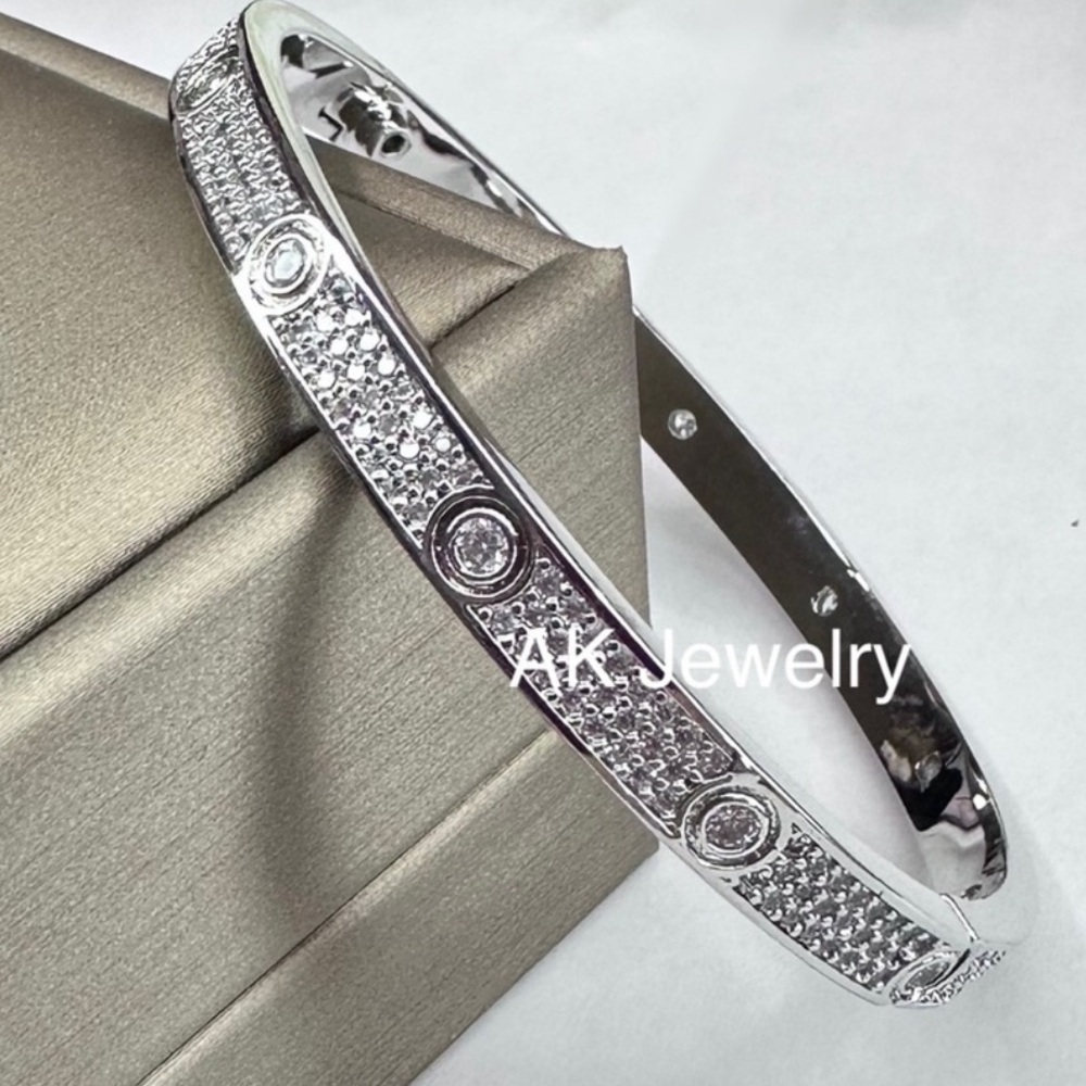 💎LUXURY SNAP Pave Diamond Style Design Bracelet, Bangle, Cuff, Click Snap Love
